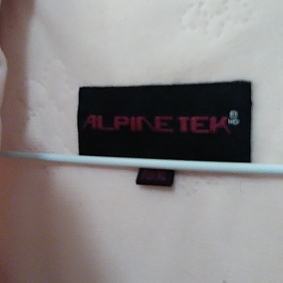 Ladies Winter Jacket - Picture 5 of 15